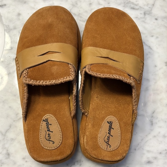 NWOT Free People Mulholland Taupe Suede Platform Mules EU40 - Picture 9 of 11